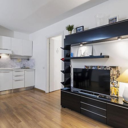 Cozy & Comfy Apt In Navigli Area Milan Luaran gambar