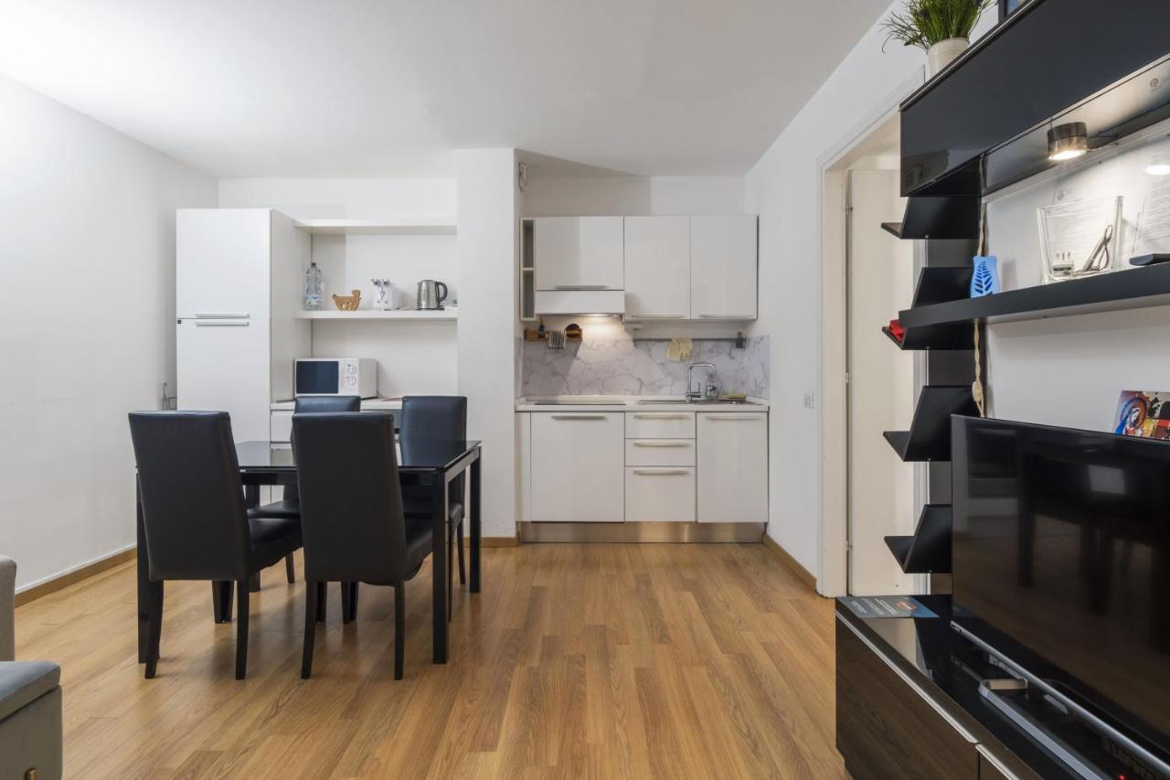 Cozy & Comfy Apt In Navigli Area Milan Luaran gambar