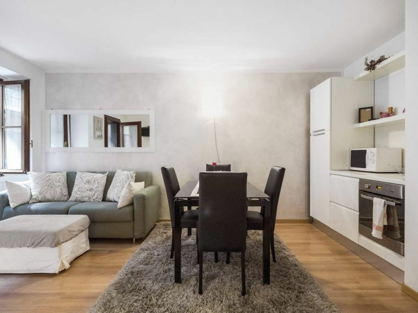 Cozy & Comfy Apt In Navigli Area Milan Luaran gambar
